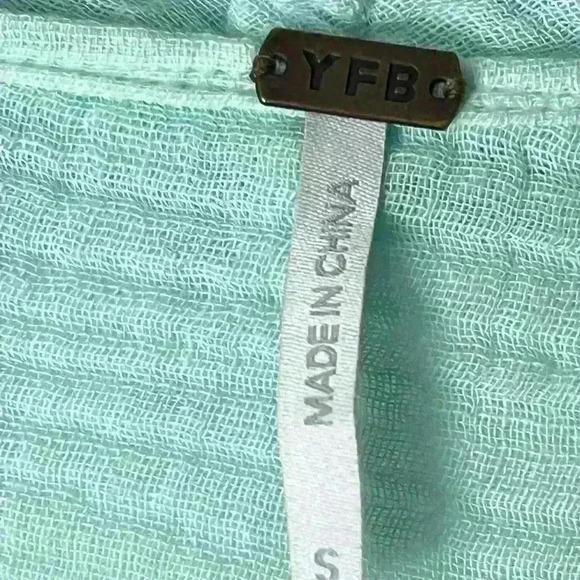 Young, Fabulous and Broke Francesca Ocean Bay Ombré Tie-Up Top - Picture 5 of 7